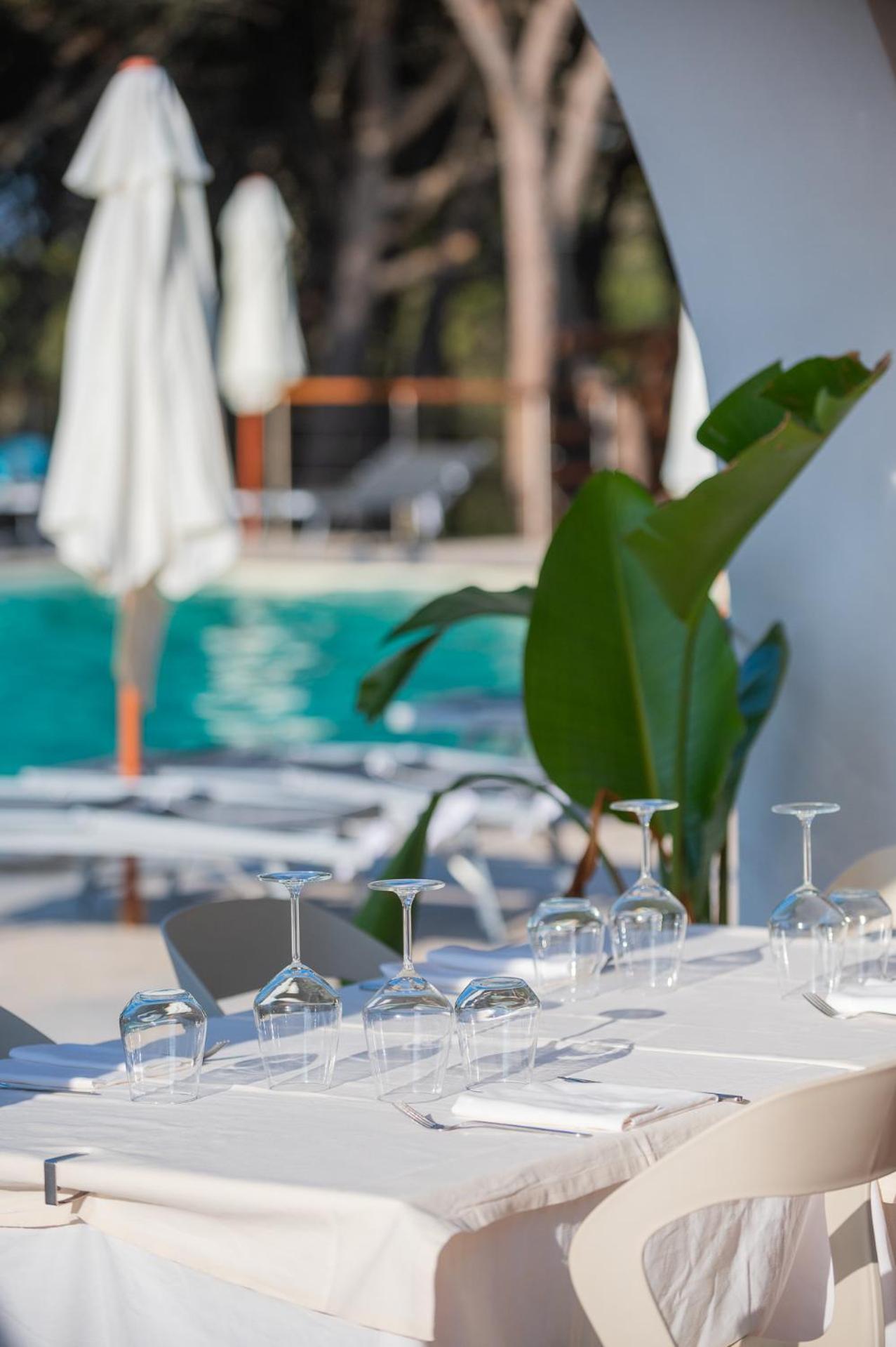 Q Resort Marina di Sorso Exteriör bild