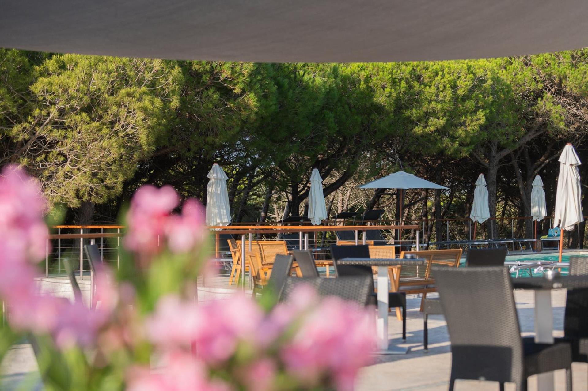 Q Resort Marina di Sorso Exteriör bild